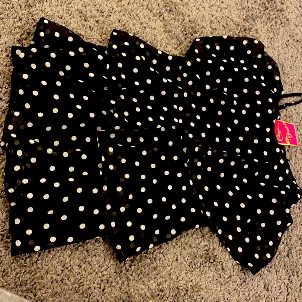 White and black polkadot tank top
